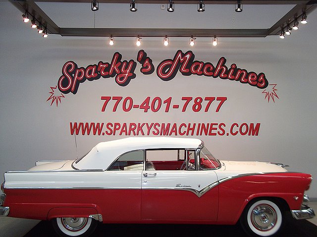 1955 Ford Fairlane Photo