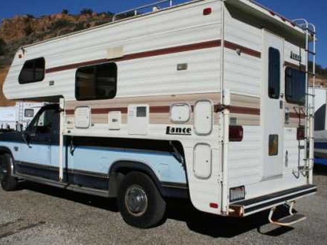1992 Lance 480 Photo