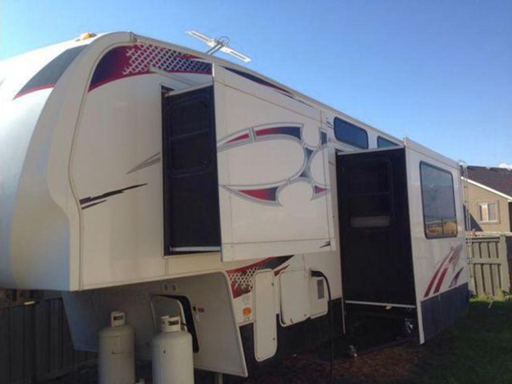 2011 Keystone Rv Fuzion M405, SARATOGA SPRINGS, UT US, 52,500.00