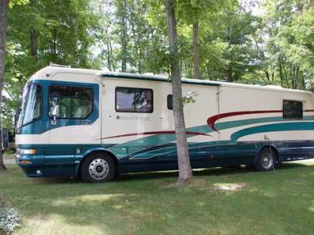1997 Holiday Rambler Navigator Photo