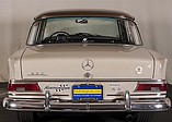 1967 Mercedes-Benz 230 Photo #9