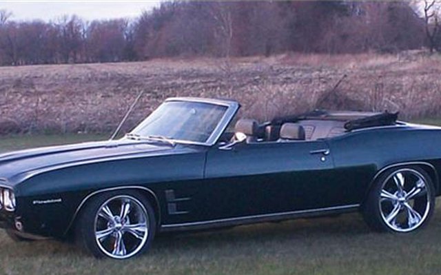 1969 Pontiac Firebird Photo