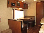 2016 Wildwood X-lite 241qbxl Photo #10