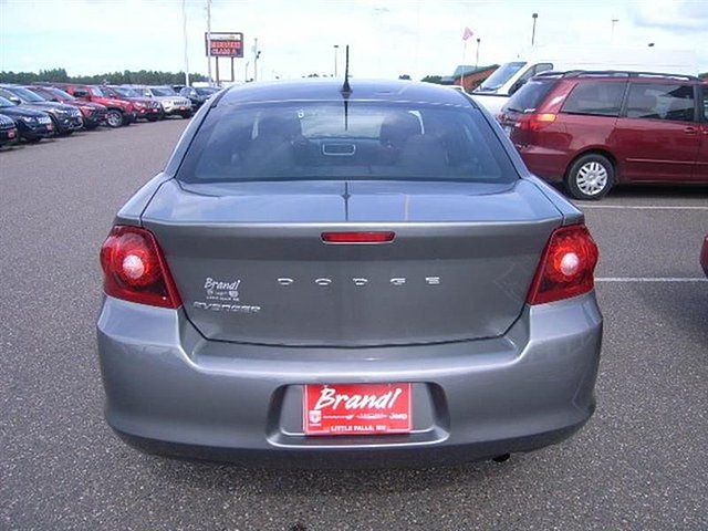 2013 Dodge Avenger Photo