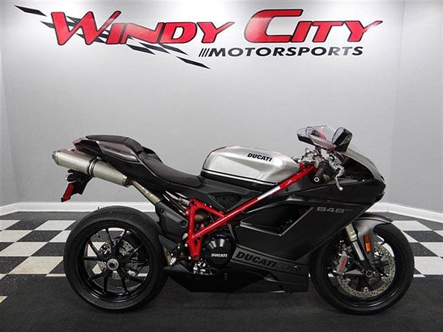 2013 Ducati Superbike Photo