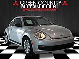 2013 Volkswagen Beetle Photo #2