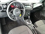 2013 Volkswagen Beetle Photo #10