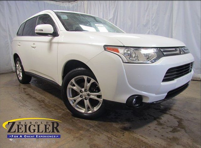 2014 Mitsubishi Outlander Photo