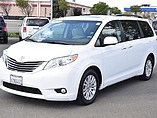 2013 Toyota Sienna Photo #7