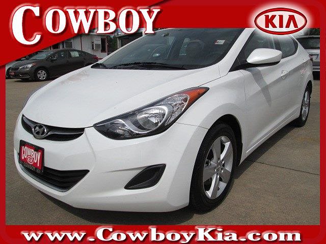 2013 Hyundai Elantra Photo