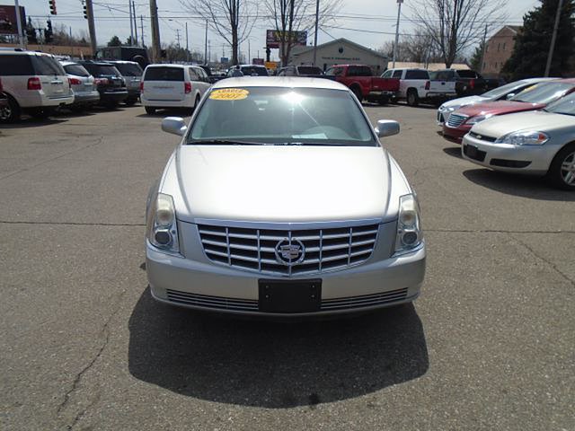 2007 Cadillac Dts Photo