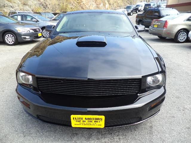 2008 Ford Mustang Photo