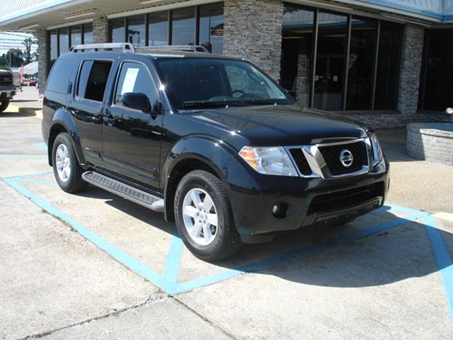 2010 Nissan Pathfinder Photo