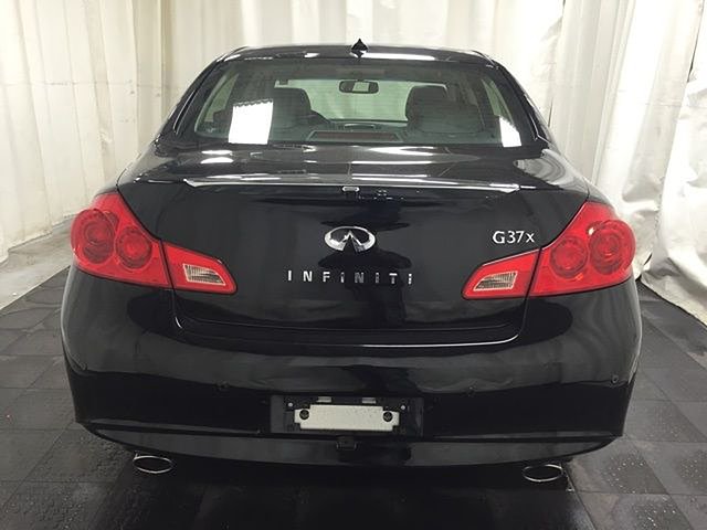 2013 Infiniti G37x Photo