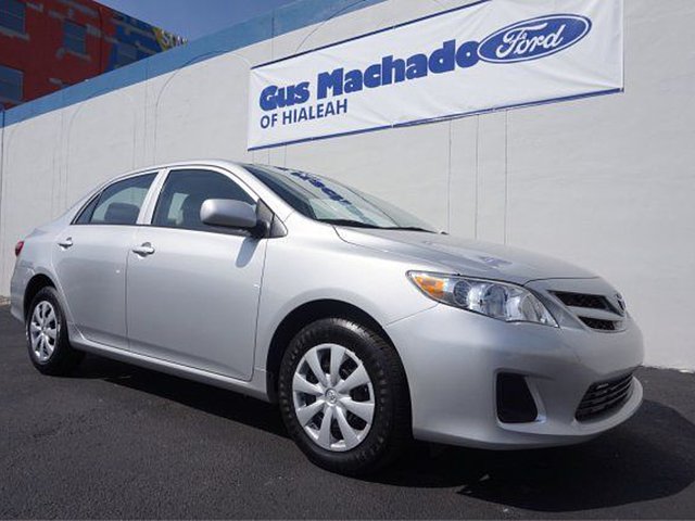 2013 Toyota Corolla Photo