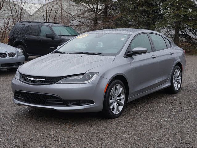 2015 Chrysler 200 Photo
