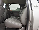 2004 Chevrolet Suburban Photo #9
