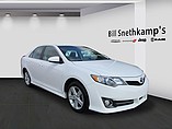 2012 Toyota Camry Photo #2