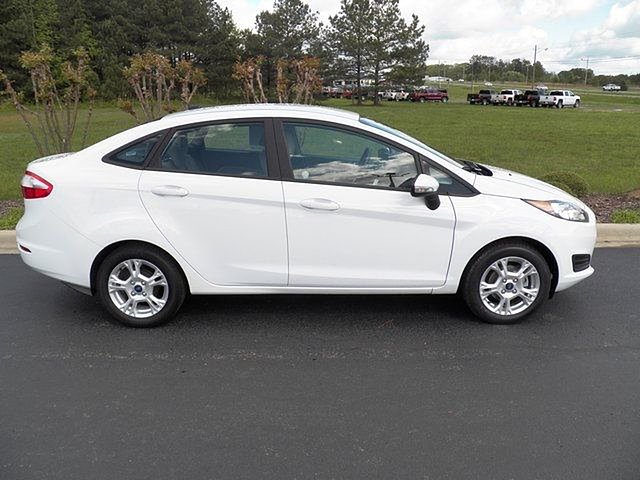 2014 Ford Fiesta Photo