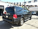 2004 Ford Expedition Photo #2
