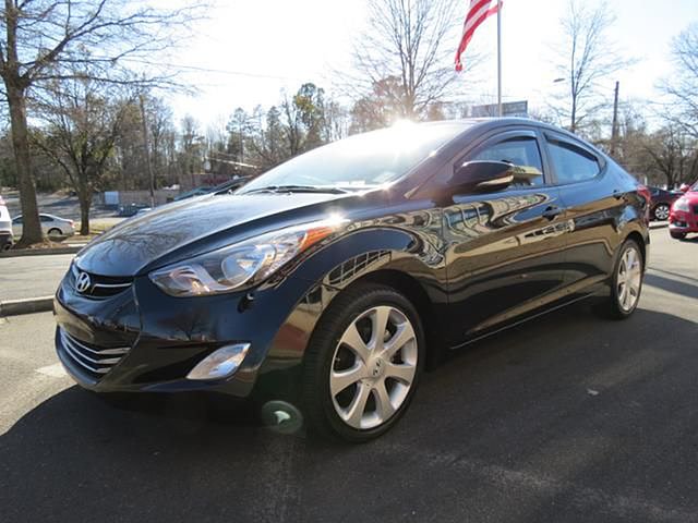 2011 Hyundai Elantra Photo