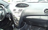 2012 Toyota Yaris Photo #7