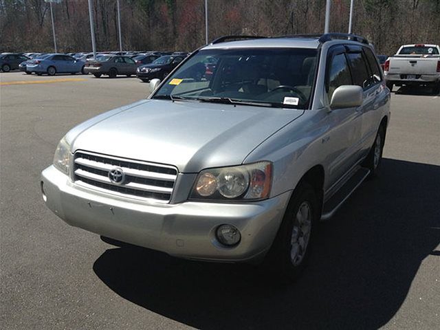 2004 Toyota Highlander Photo