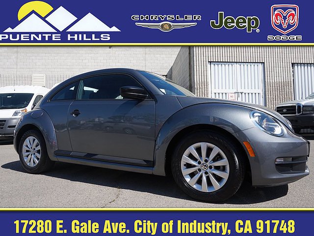 2013 Volkswagen Beetle Photo