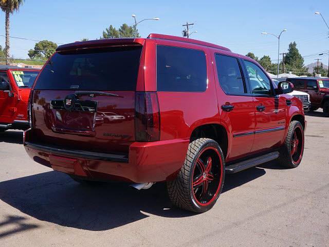 2010 Cadillac Escalade Photo