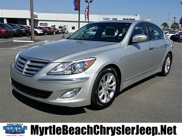 2013 Hyundai Genesis Photo