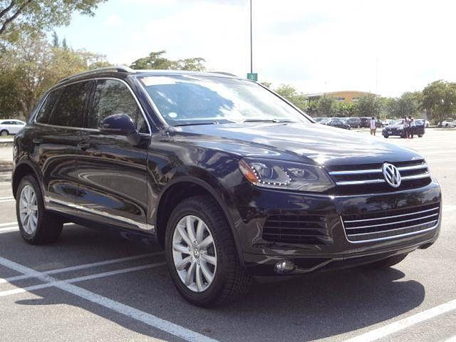 2012 Volkswagen Touareg Photo