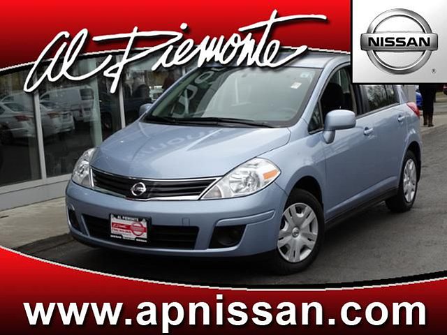 2012 Nissan Versa Photo