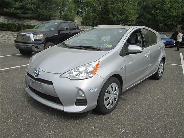 2012 Toyota Prius C Photo