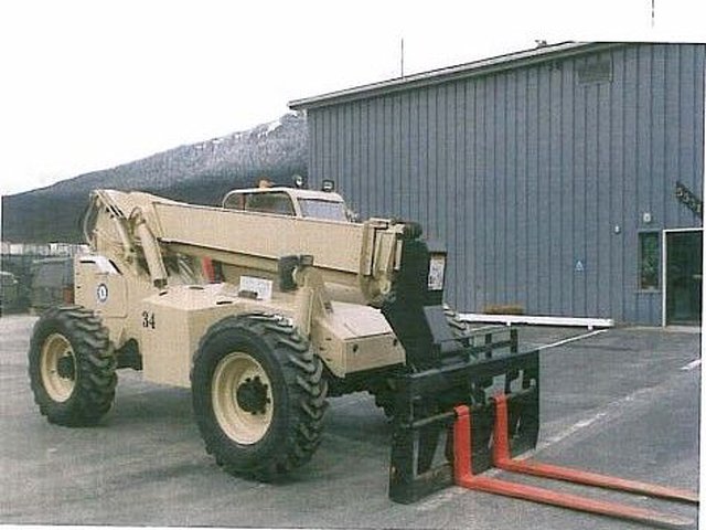2002 Sky Trak 6036 Forklift Photo