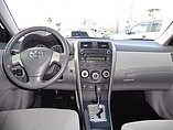 2010 Toyota Corolla Le Photo #9