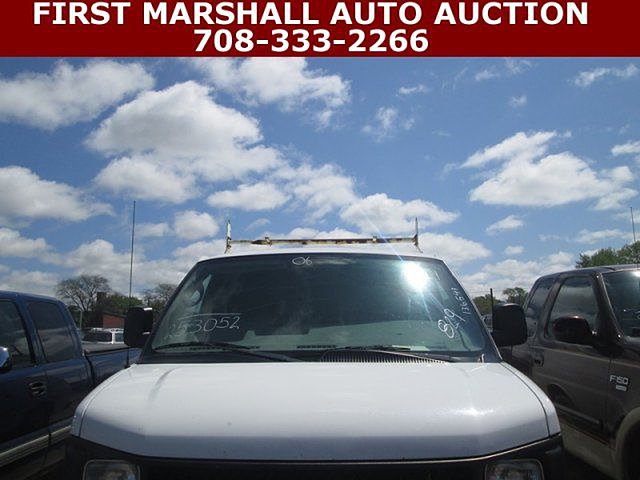 2006 Chevrolet Express Cargo Van Photo