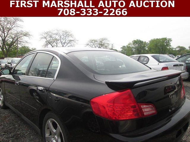 2003 Infiniti G35 Sedan Photo