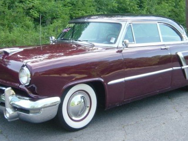 1952 Lincoln 2 Door Photo