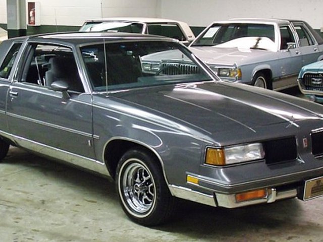 1987 Oldsmobile Cutlass Photo