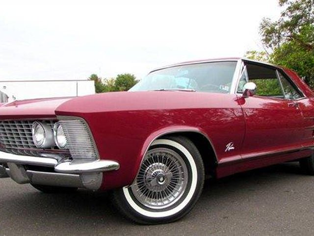 1964 Buick Riviera Photo