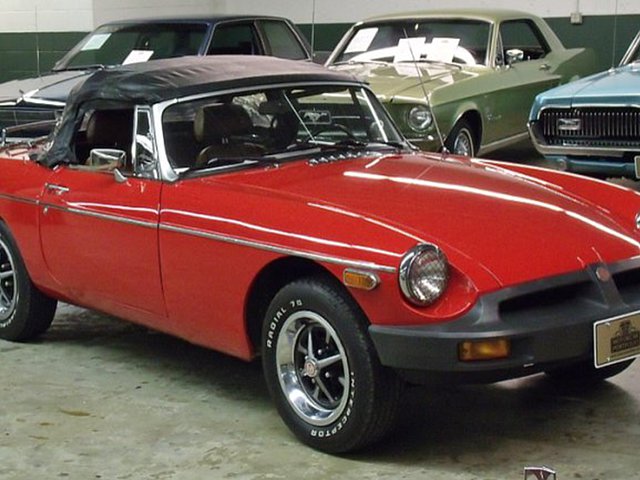 1977 MG B Photo