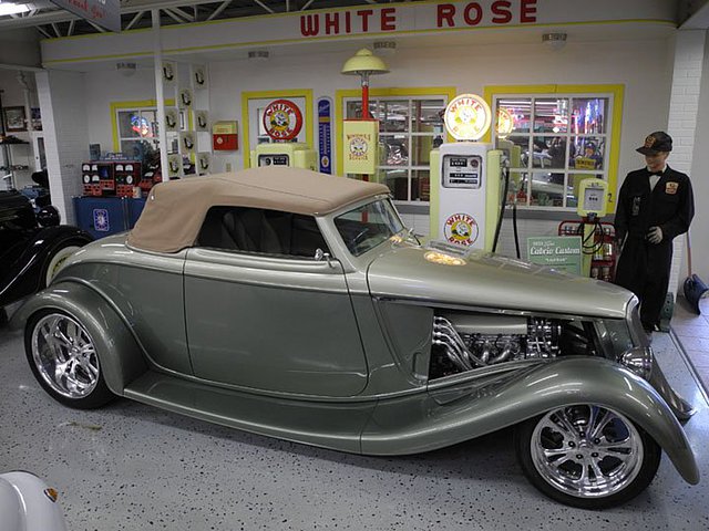 1933 Ford Photo