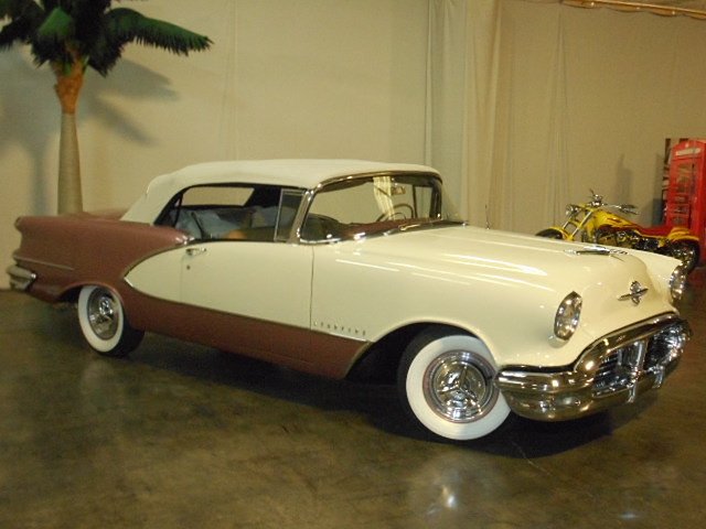 1956 Oldsmobile 98 Photo
