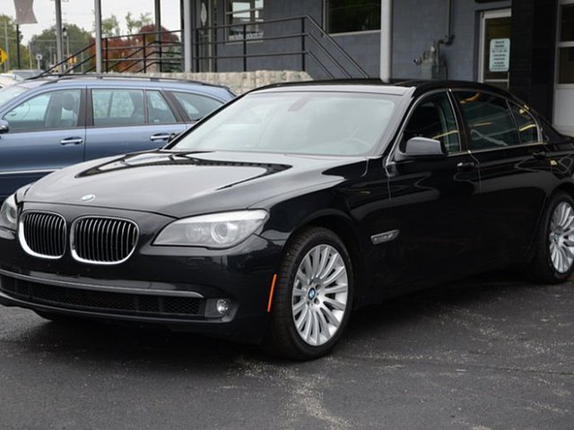 2012 BMW 750Li Photo