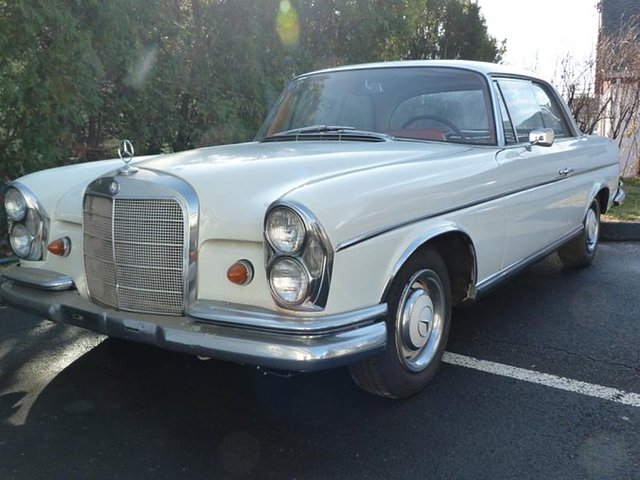 1967 Mercedes-Benz 250SE Photo