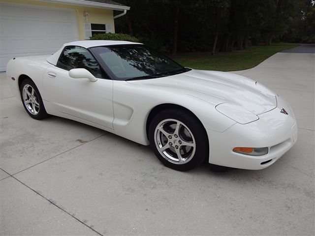 2002 Chevrolet Corvette Photo
