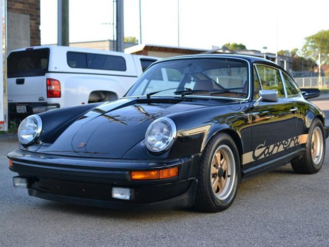 1975 Porsche 911 Photo