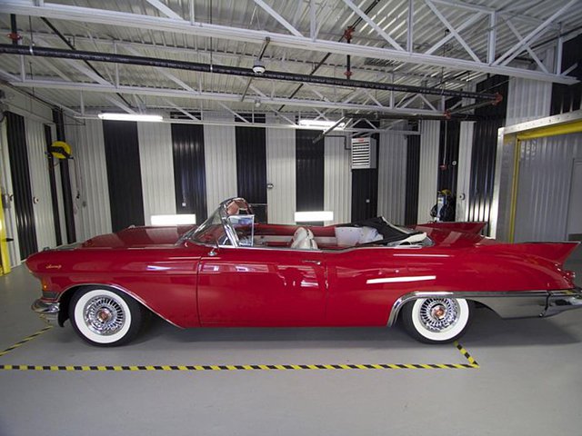 1957 Cadillac Biarritz Photo