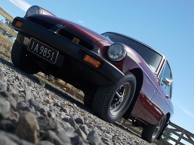 1977 MG BGT Photo