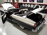 1955 Ford Fairlane Photo #18